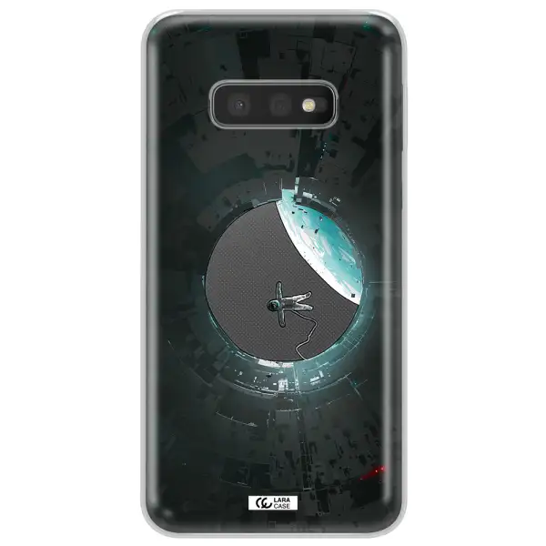 a astronaut in a space station Samsung S10e Clear TPU Case