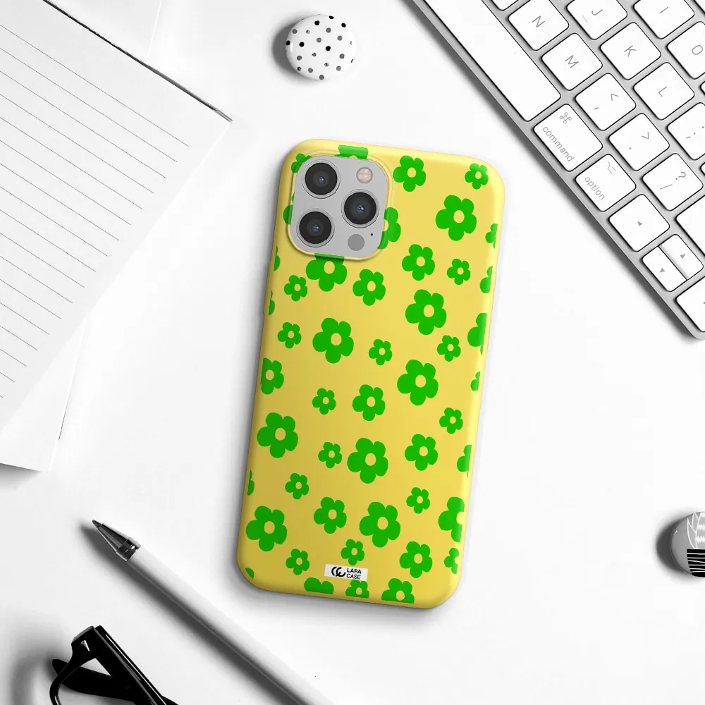 Five Petal Green Flower Apple iPhone 12 pro max Silicone canary yellow Case