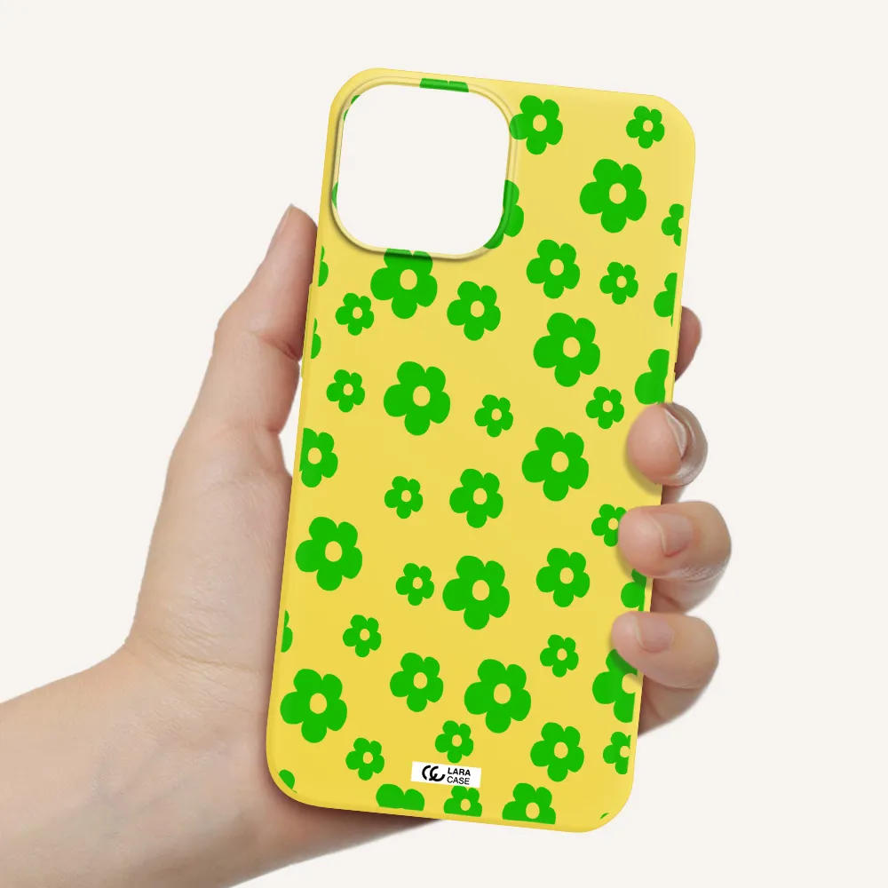 Five Petal Green Flower Apple iPhone 13 Silicone canary yellow Case