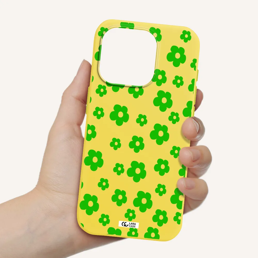 Five Petal Green Flower Apple Iphone 15 Pro Silicone Canary Yellow Case