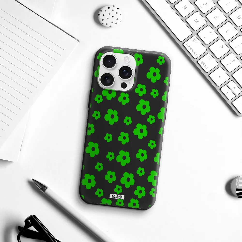 Five Petal Green Flower Apple Iphone 16 Pro Max Silicone Black Case