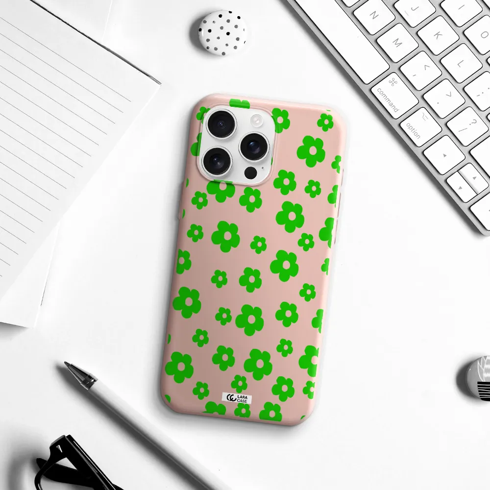 Five Petal Green Flower Apple Iphone 16 Pro Max Silicone Pastel Pink Case