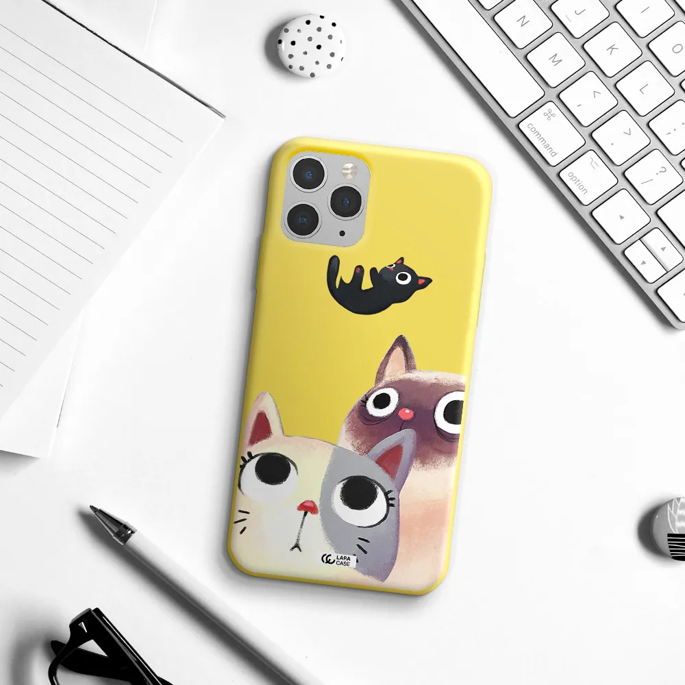 Falling Kitten Watercolor Apple iPhone 11 pro Silicone canary yellow Case