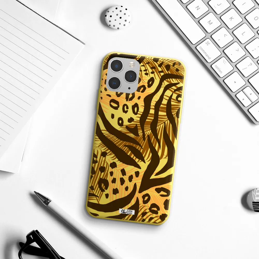 Be Wild Apple iPhone 11 pro max Silicone canary yellow Case