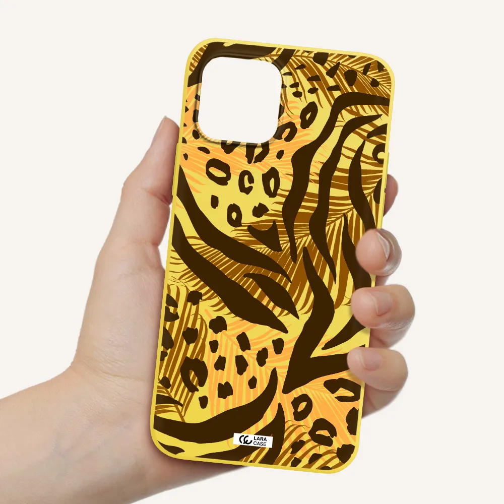 Be Wild Apple iPhone 12 Silicone canary yellow Case