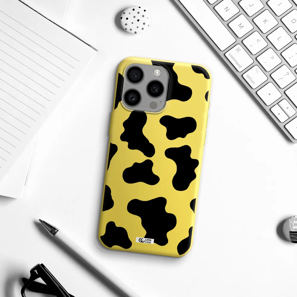 Cow Print Apple Iphone 15 Pro max Silicone canary yellow Case