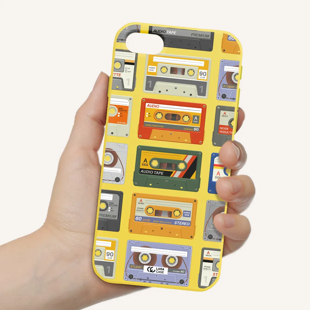 All My Cassettes Apple iPhone se 2020 Silicone canary yellow Case