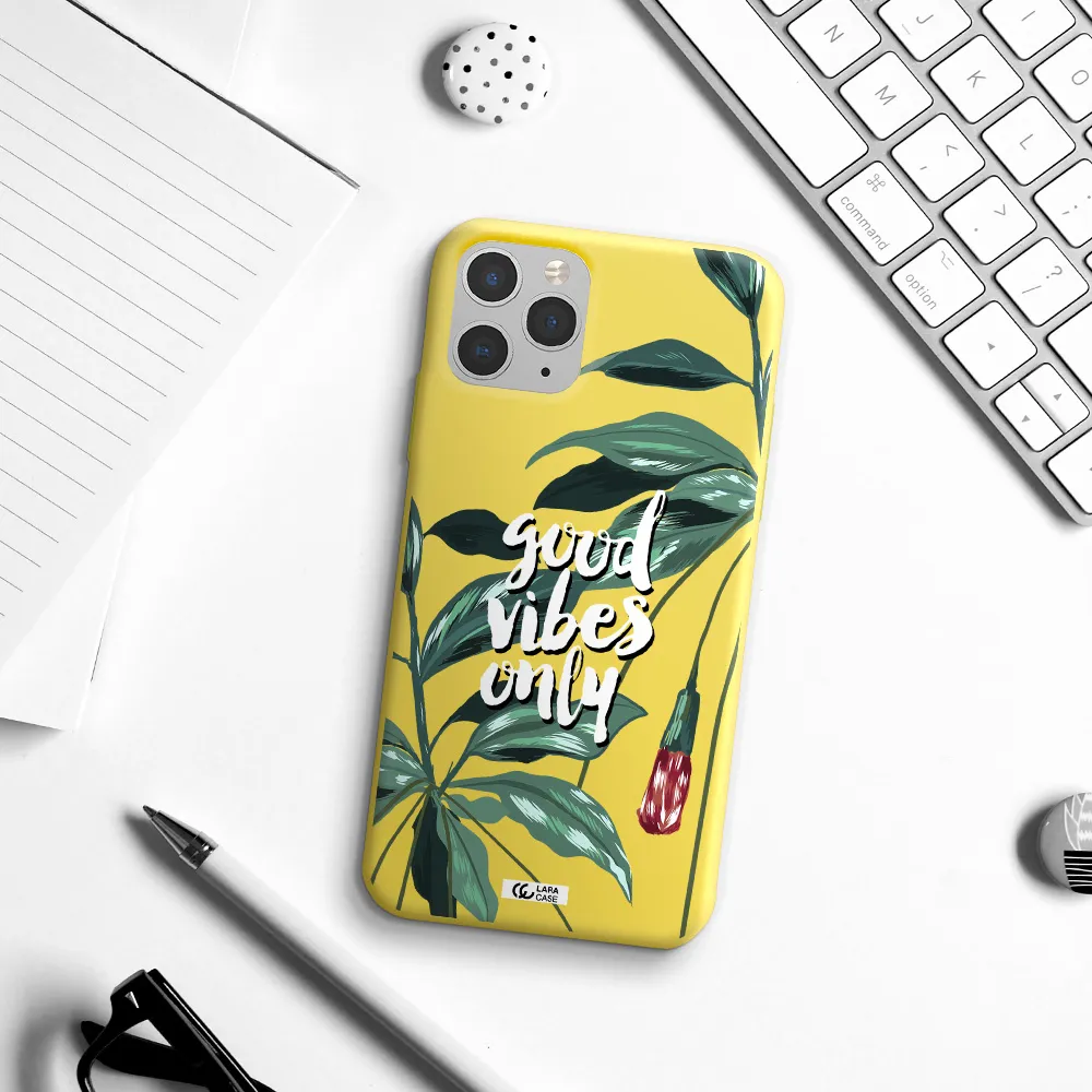 Tropical Vibes Green Apple iPhone 11 pro Silicone canary yellow Case