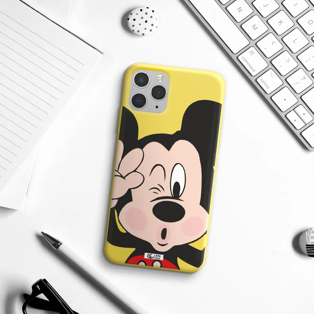 Mickey Mouse Apple iPhone 11 pro Silicone canary yellow Case