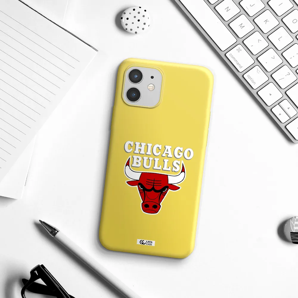 Chicago Bulls Apple iPhone 12 Silicone canary yellow Case
