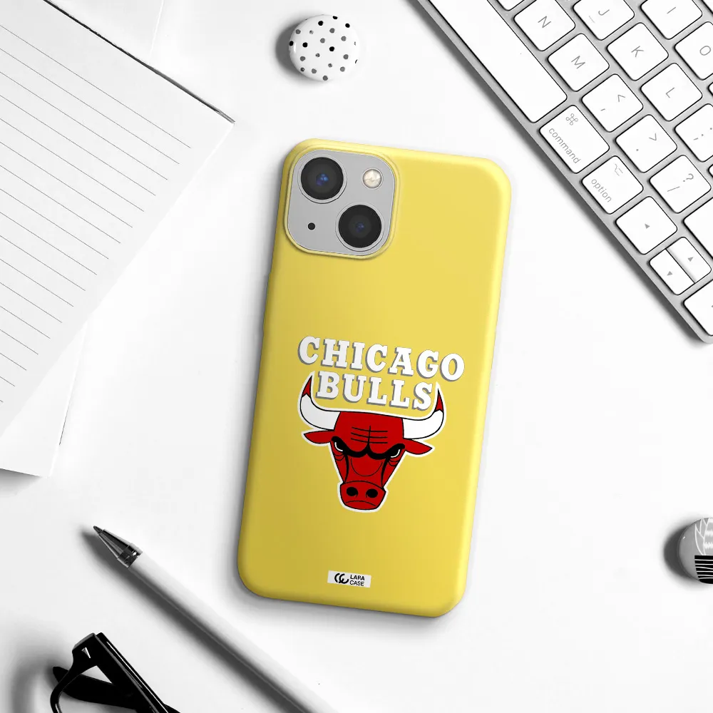 Chicago Bulls Apple iPhone 13 Silicone canary yellow Case