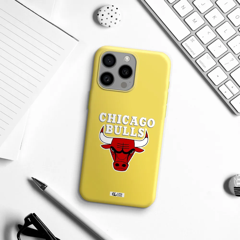 Chicago Bulls Apple Iphone 15 Pro max Silicone canary yellow Case