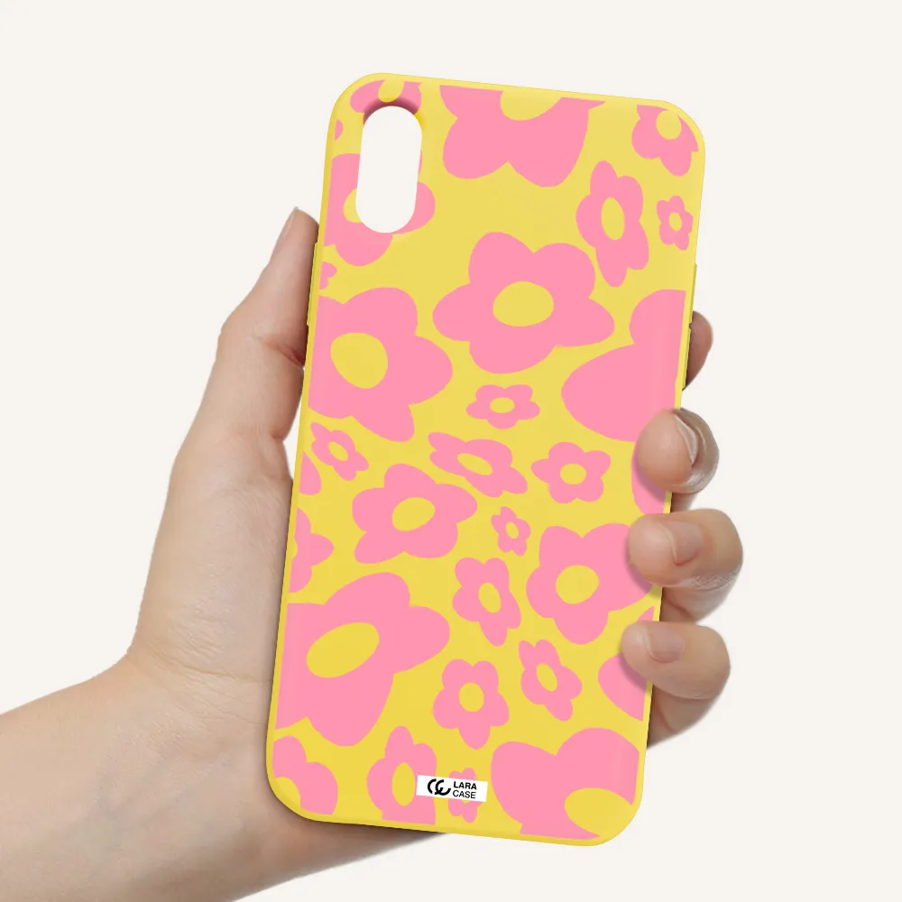 Five Petal Pink Flower Apple iPhone XS Silicone canary yellow Case