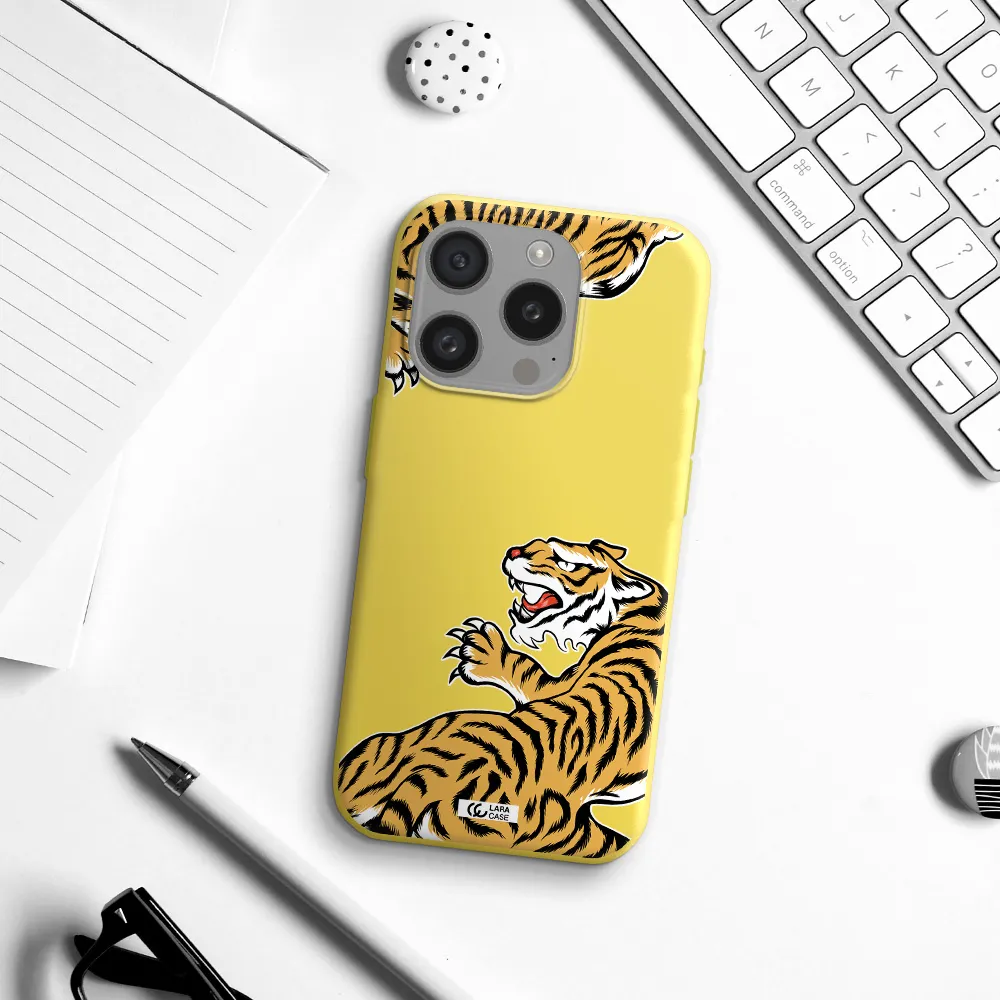 Chinese Tiger Apple Iphone 15 Pro Silicone Canary Yellow Case
