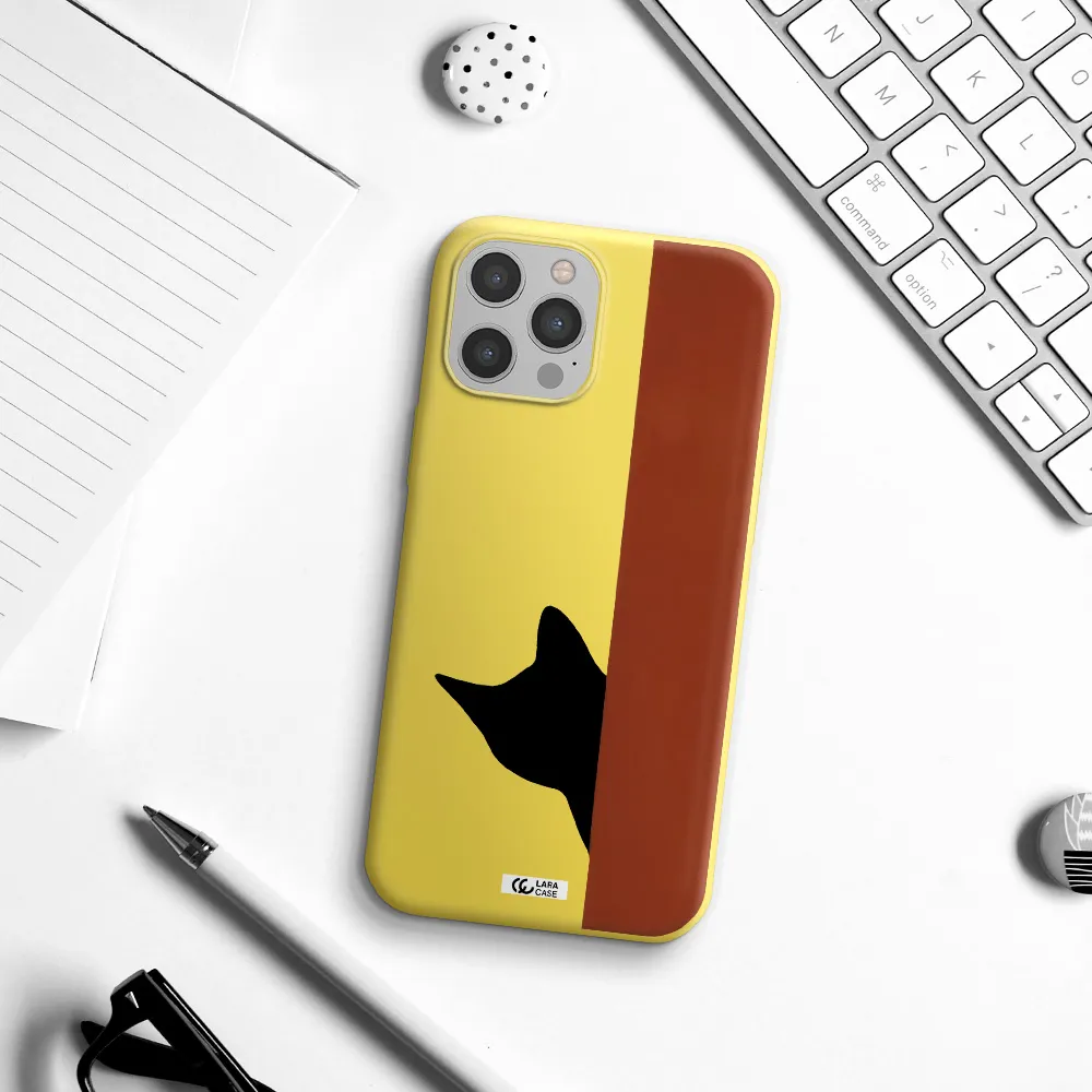 Black Cat Apple iPhone 12 pro Silicone canary yellow Case