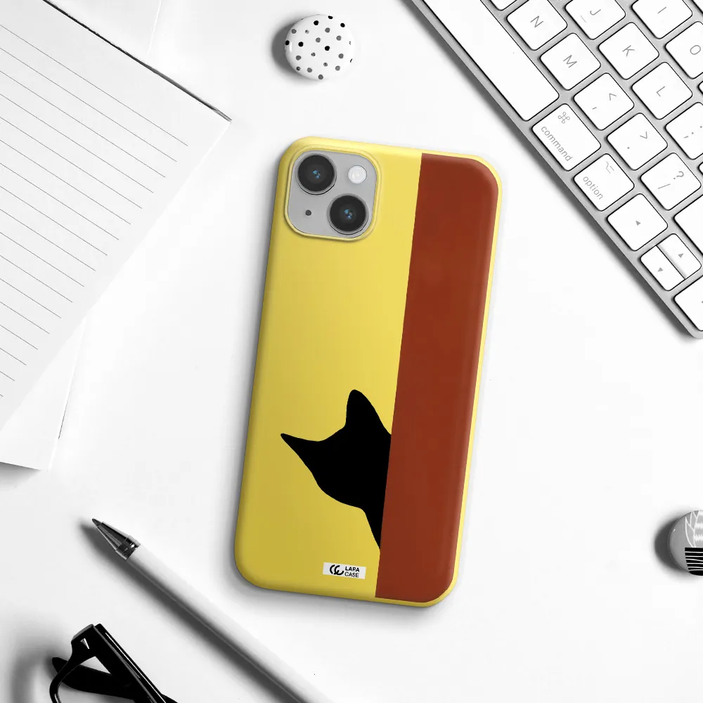 Black Cat Apple iPhone 14 plus Silicone canary yellow Case