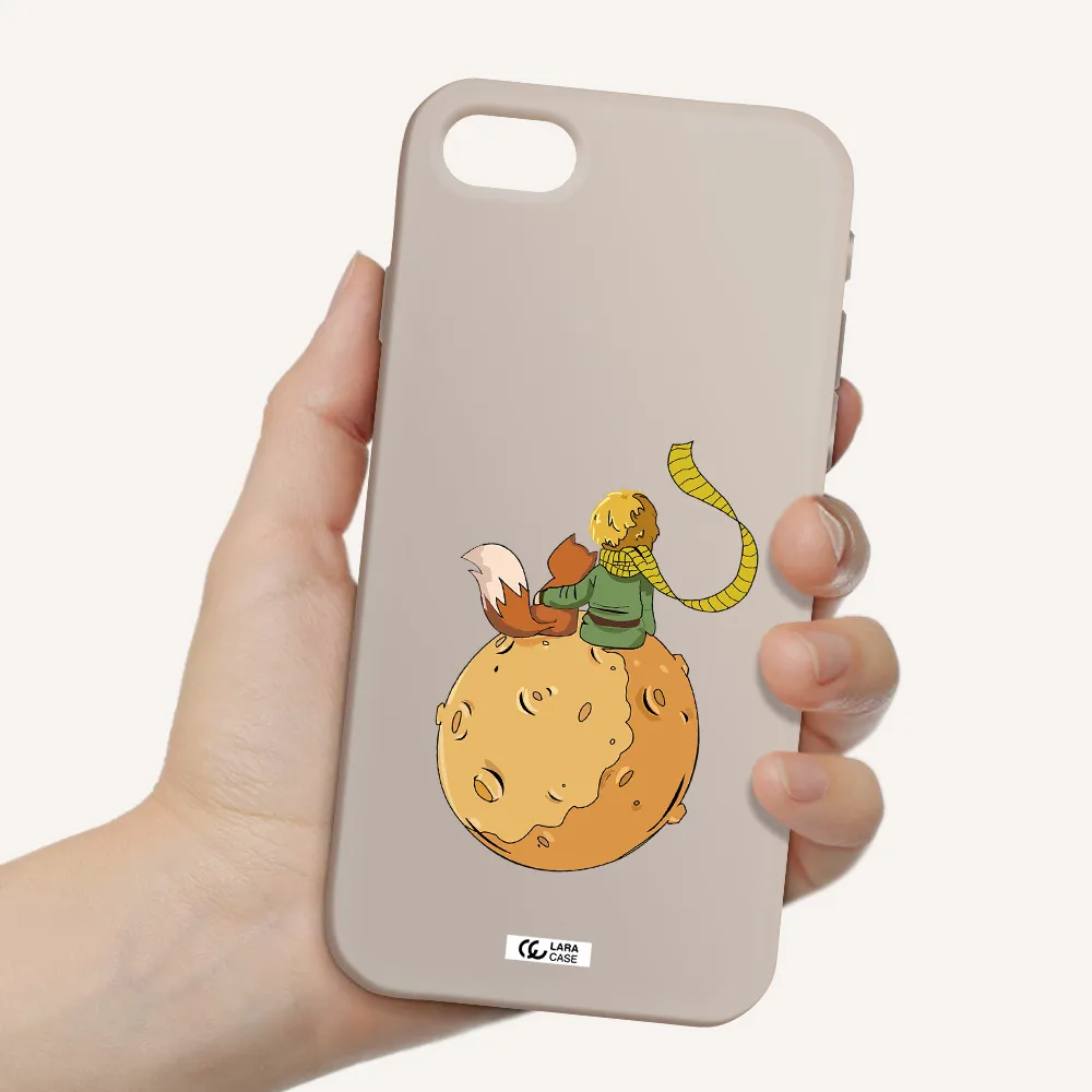 a cartoon of a fox and a fox sitting on a planet Apple iPhone se 2020 Silicone Stone Case