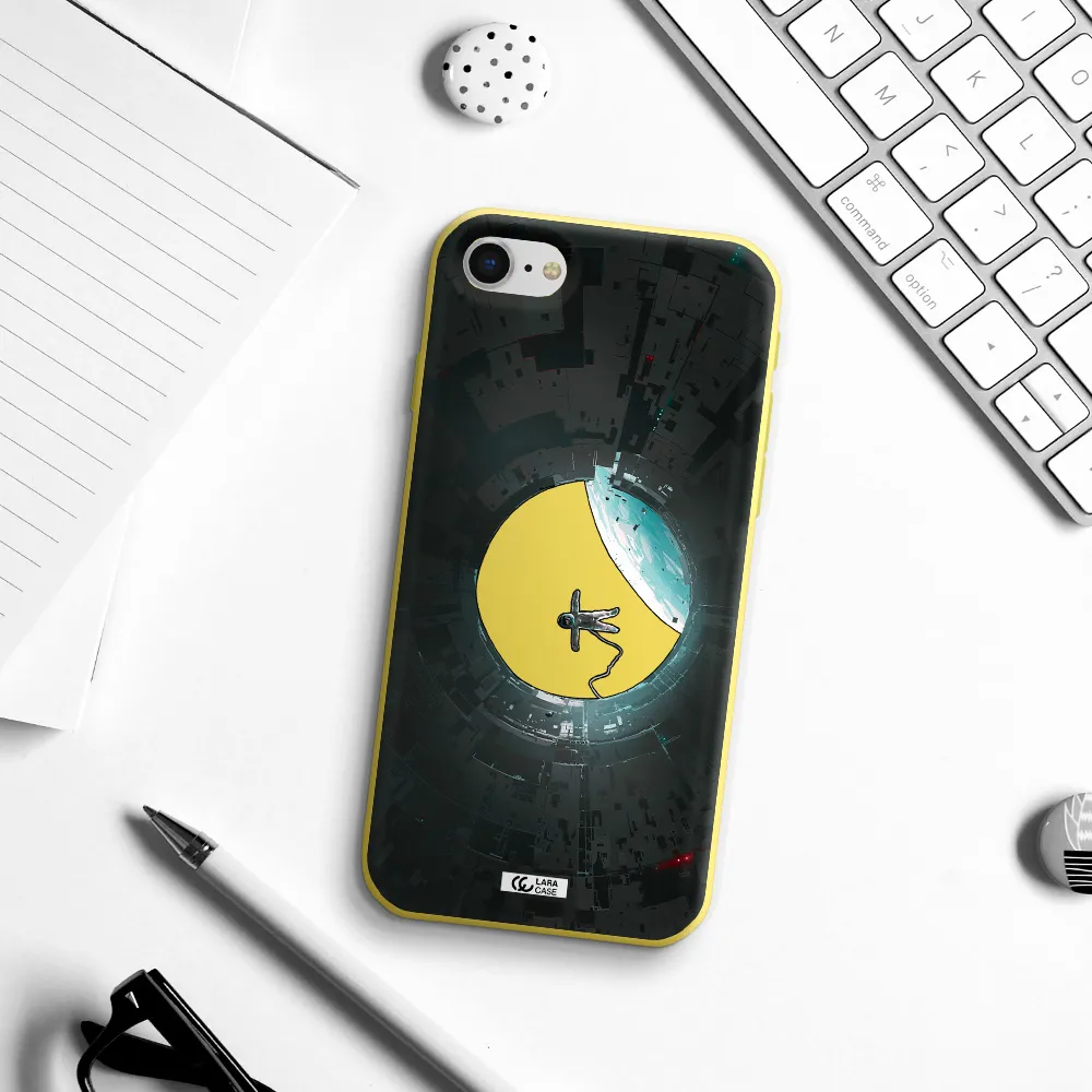 a astronaut in a space station Apple iPhone se 2020 Silicone canary yellow Case