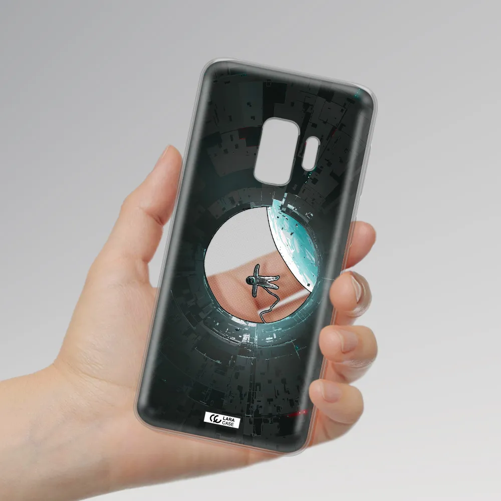 a astronaut in a space station Samsung S9 Clear TPU Case