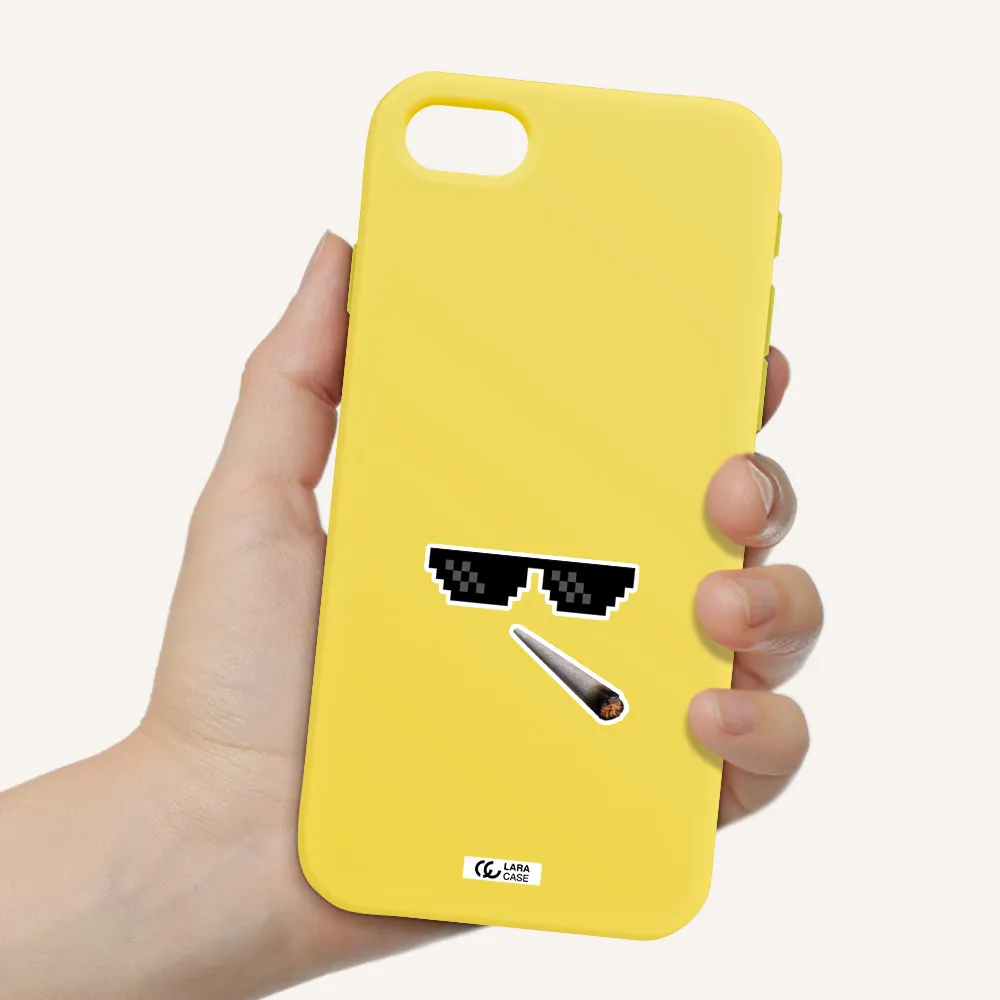 a cigarette and sunglasses Apple iPhone se 2020 Silicone canary yellow Case