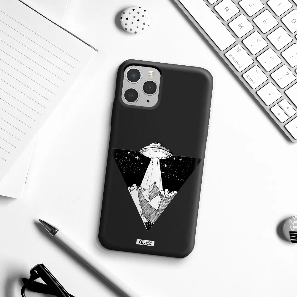 a triangle with a ufo in the sky Apple iPhone 11 pro max Silicone black Case