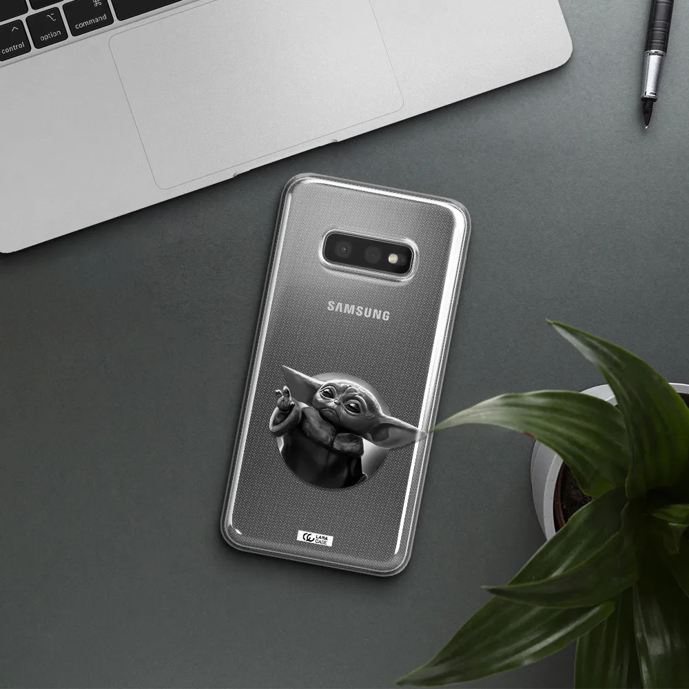 a black and white image of a baby yoda Samsung S10e Clear TPU Case