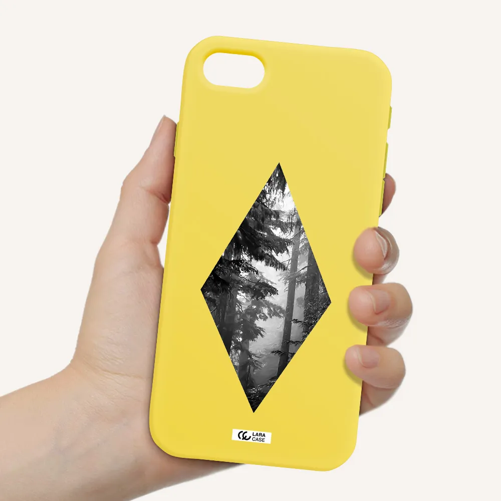 a diamond shaped image of trees Apple iPhone se 2020 Silicone canary yellow Case