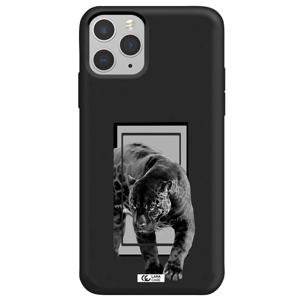 a black tiger with spots on its face Apple iPhone 11 pro max Silicone black Case