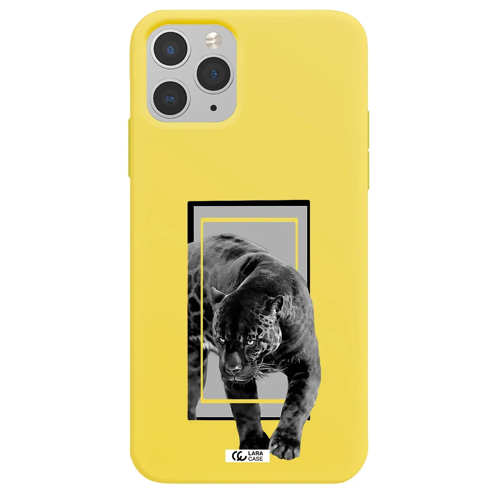 a black tiger with spots on its face Apple iPhone 11 pro Silicone canary yellow Case