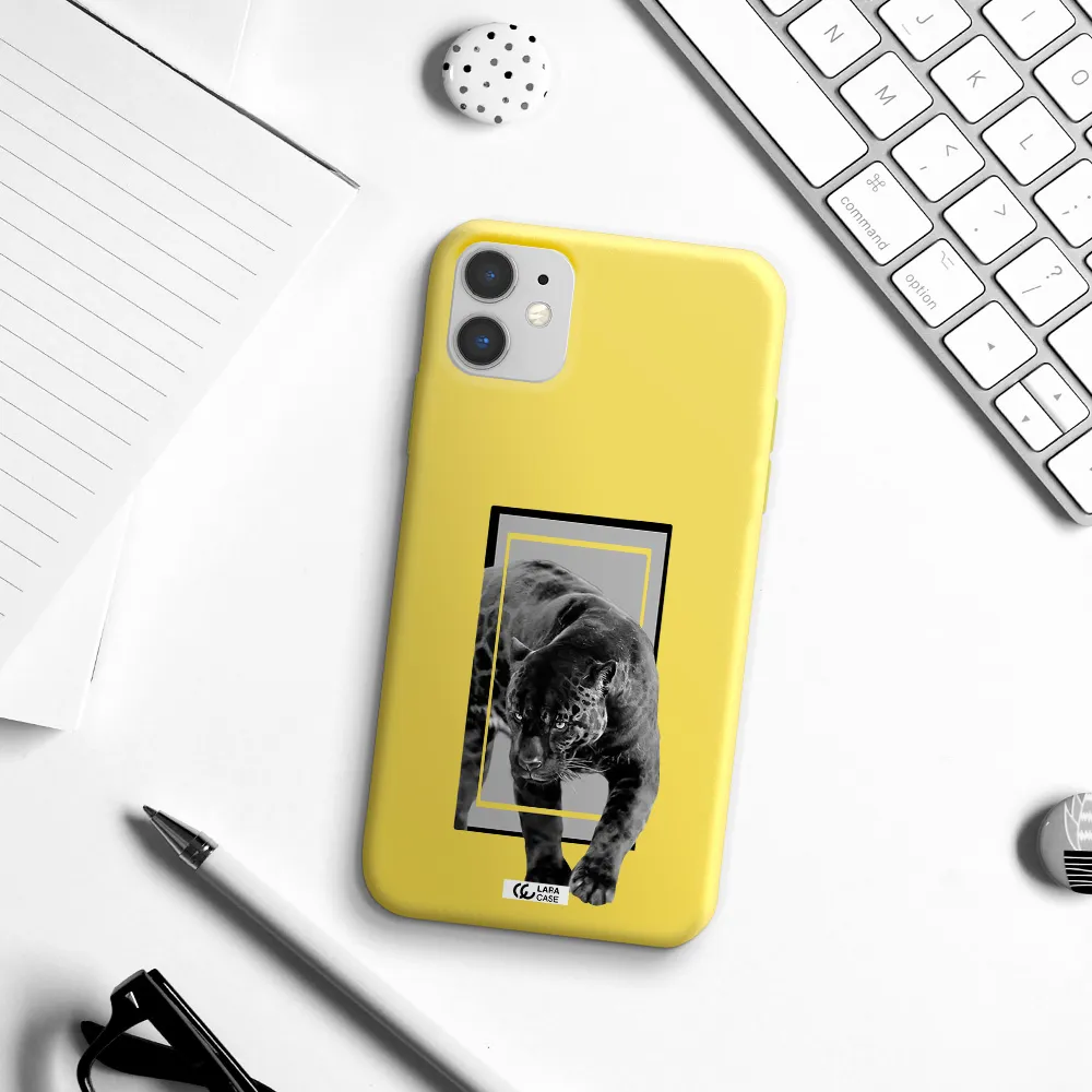 a black tiger with spots on its face Apple iPhone 11 Silicone canary yellow Case