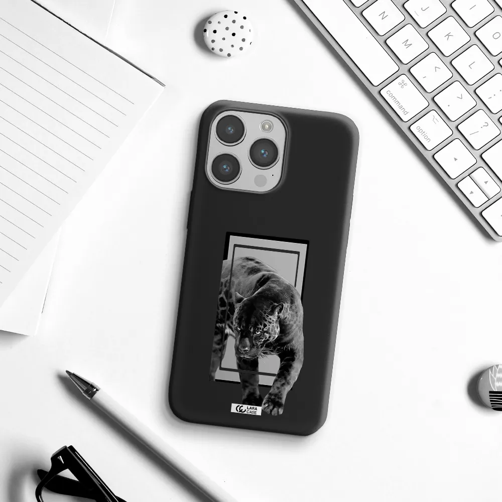 a black tiger with spots on its face Apple iPhone 14 pro Silicone black Case