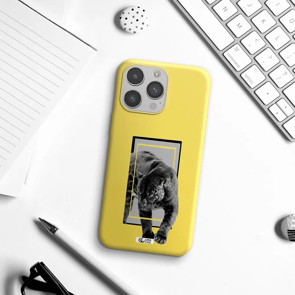 a black tiger with spots on its face Apple iPhone 14 pro Silicone canary yellow Case