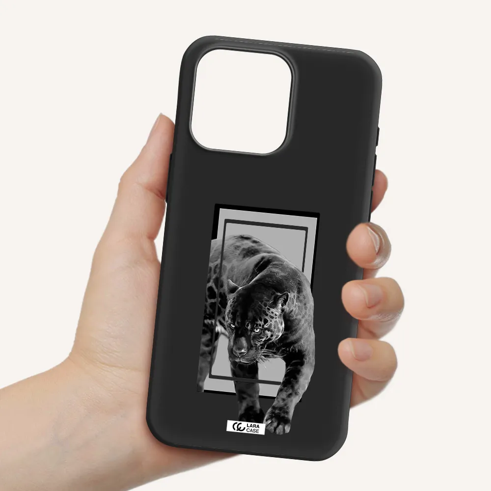 a black tiger with spots on its face Apple Iphone 15 Pro max Silicone black Case