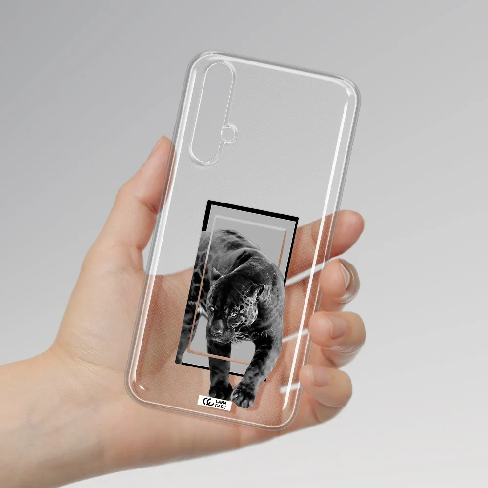 a black tiger with spots on its face Huawei Nova 5t Clear TPU Case