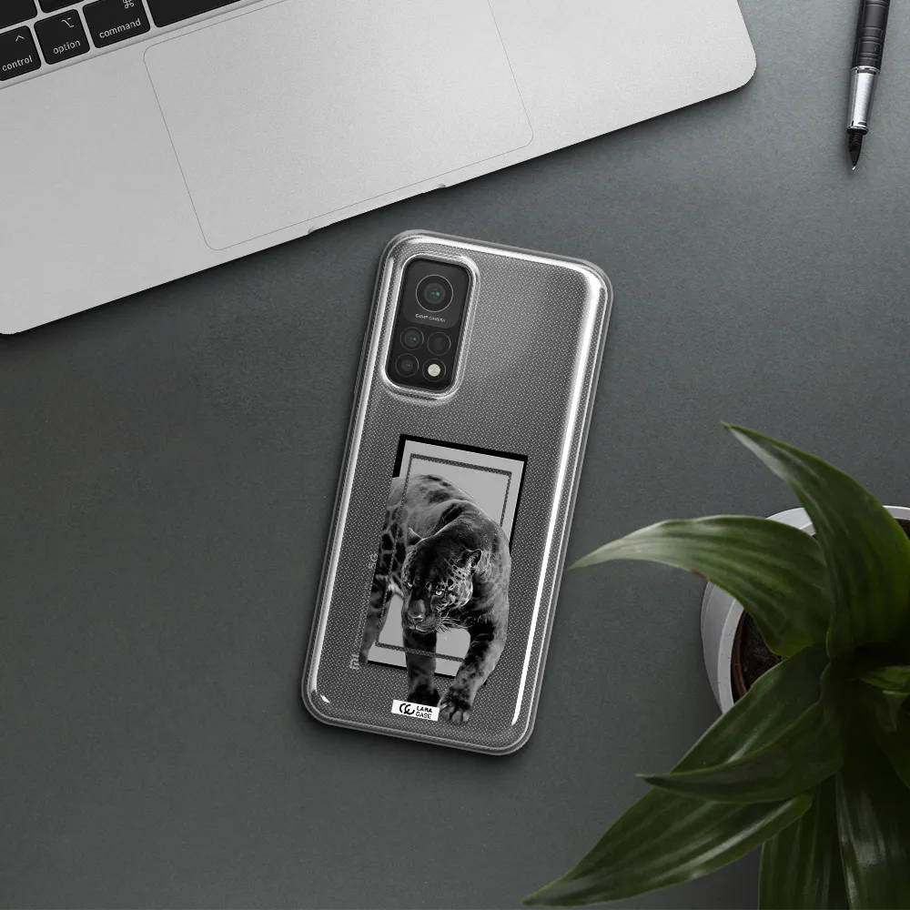 a black tiger with spots on its face Xiaomi Mi 10T Clear TPU Case