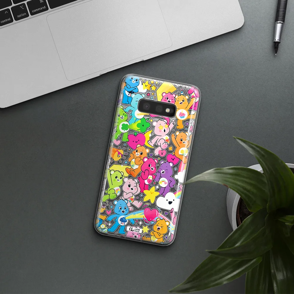 a pattern of cartoon bears Samsung S10e Clear TPU Case