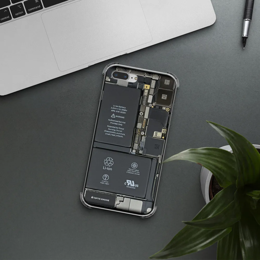 a close-up of a cell phone battery Apple iPhone 7 plus Clear PC Case